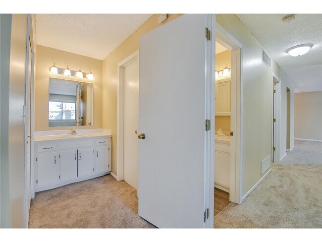 Building Photo - 4474 Cinnamon Ridge Trail