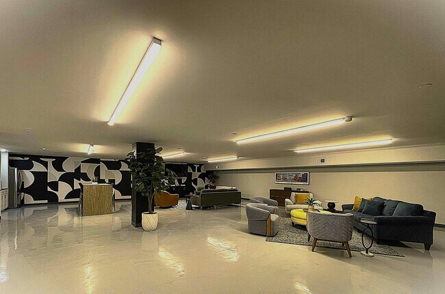 Building Photo - 25 Lowell St