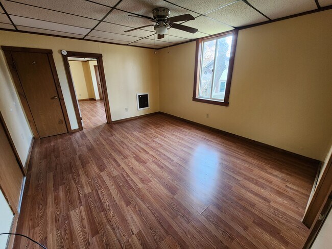 Building Photo - Benjamin st apt#2