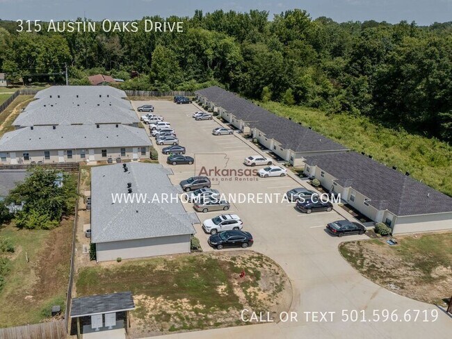 Building Photo - 315 Austin Oaks Dr