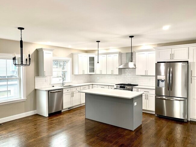 Building Photo - 178 Highland Ave