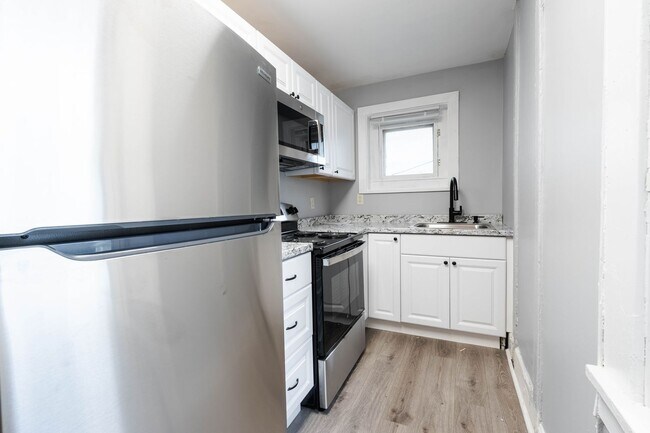 Building Photo - 408 W Illinois St