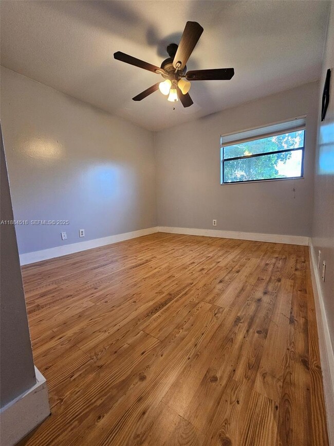 Building Photo - 2225 NW 45th Ave