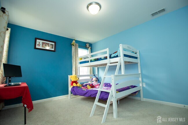 Building Photo - 101 Pearce Ln