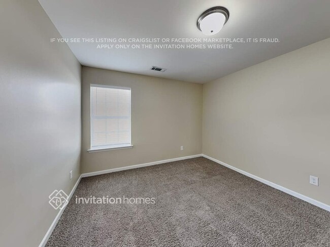 Building Photo - 4712 McClure Rd