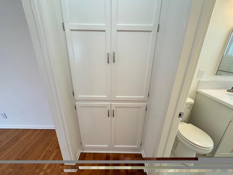 Building Photo - 11662 Sunset Blvd