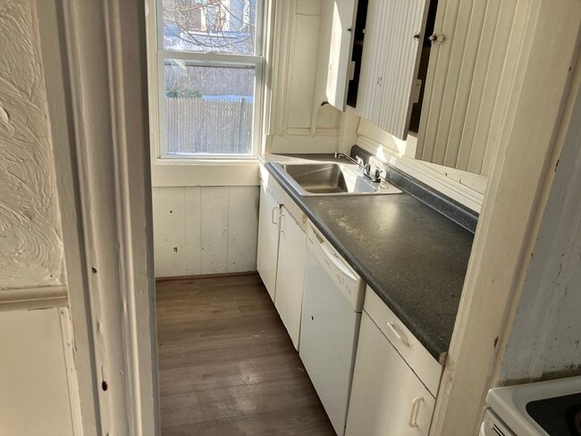 Building Photo - 43 Emory St