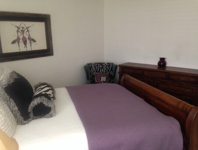 Building Photo - 2121 N Ocean Blvd