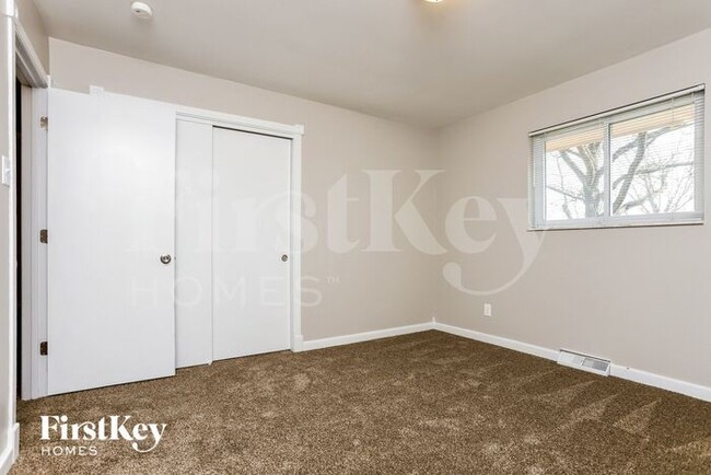 Building Photo - 521 Linda Ln
