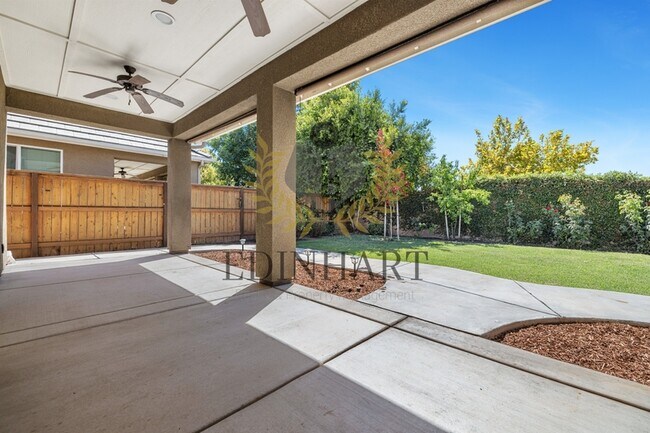 Building Photo - 1632 N Broadbent Ln