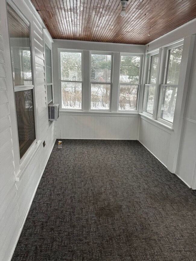 Building Photo - 2848 4th St