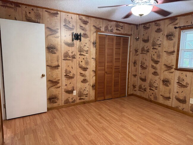 Building Photo - 3 Bed, 1 Bath Home located out in the country!