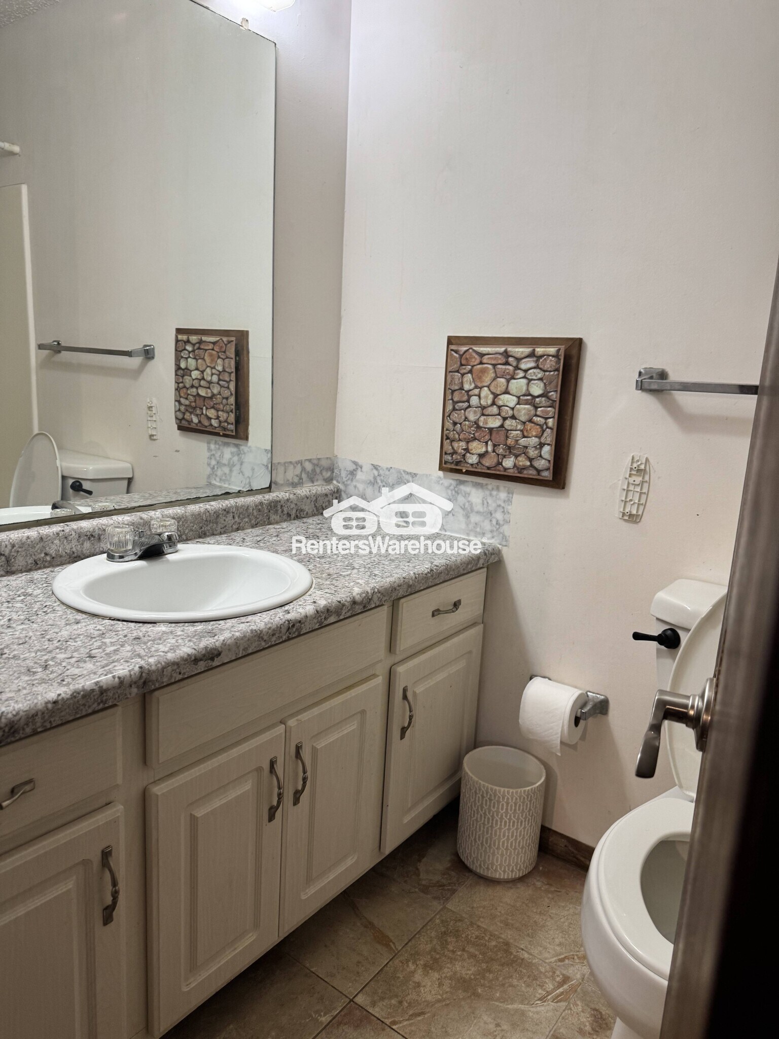 Building Photo - 1514 N Timber Rdg