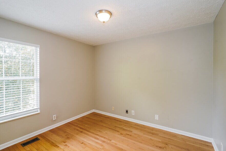 Building Photo - 3112 Chambley Ct