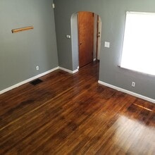 Building Photo - 1728-1730 West Mound Street