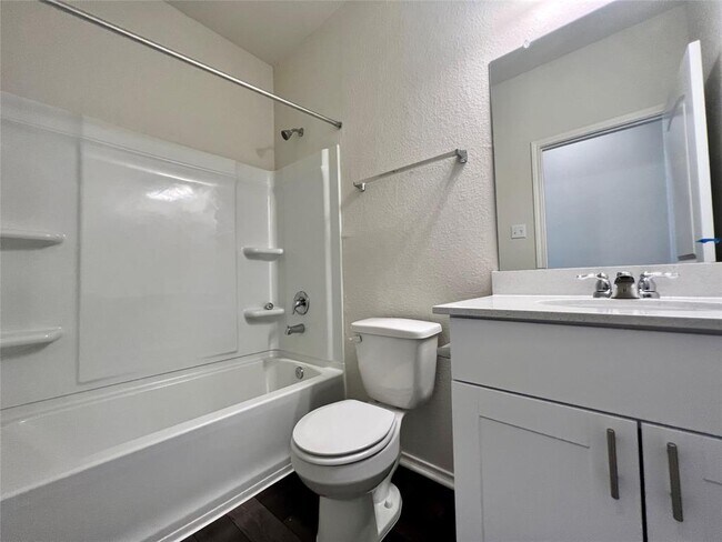 Building Photo - 353 Grace Lilly Dr