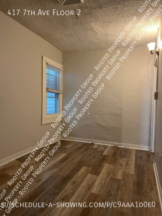 Building Photo - Spacious 1 Bedroom in Troy with Washer/Dry...