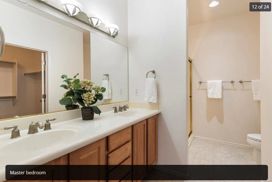 Building Photo - 12947 W Chapala Dr