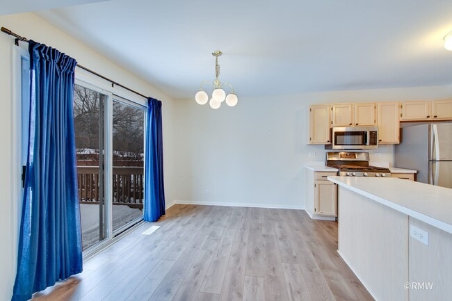 Building Photo - 1223 Summersweet Ln