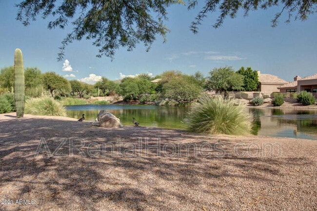 Building Photo - 3618 N Santiago Cir