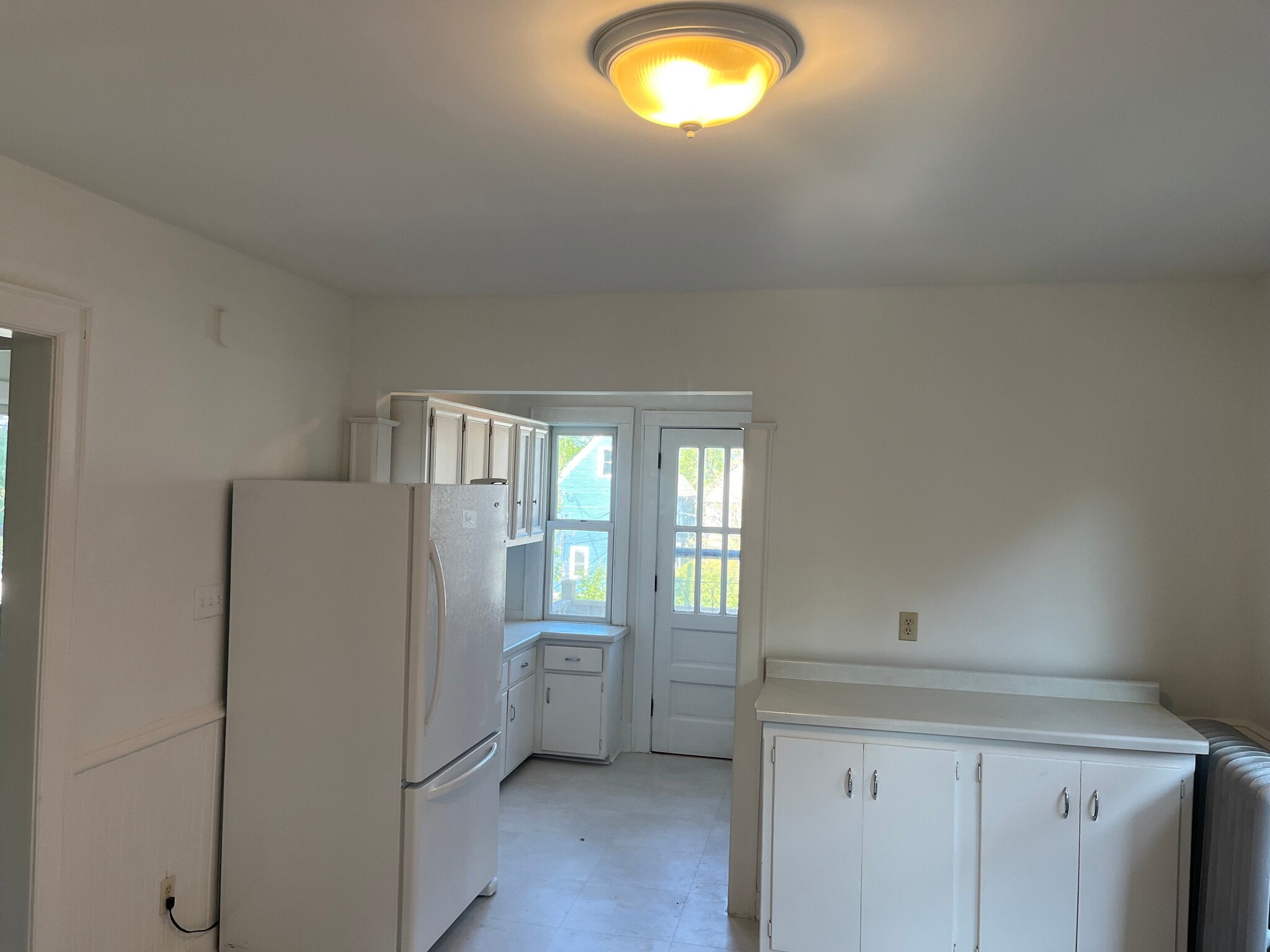 Building Photo - 3040 N Fratney St