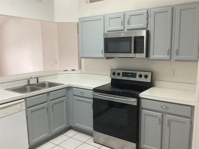 Building Photo - 4334 Creekside Blvd