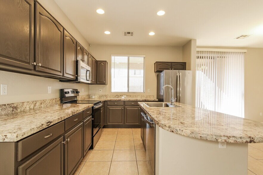 Building Photo - 2507 W Old Paint Trail