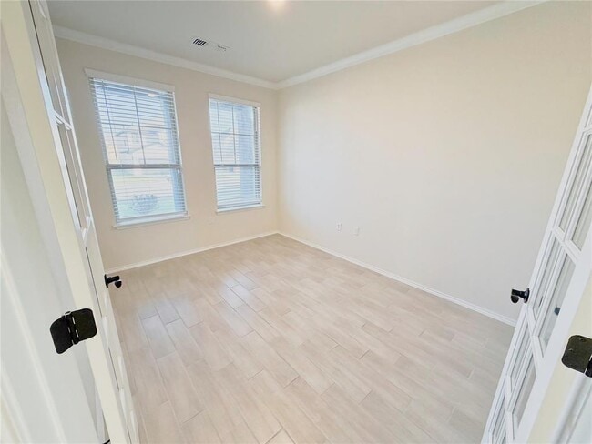 Building Photo - 6724 Ellsworth Walk