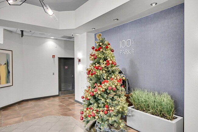 Building Photo - $1,750.00 - 1 Bedroom, 1 Bathroom, Condo in Denver with Cozy Balcony!