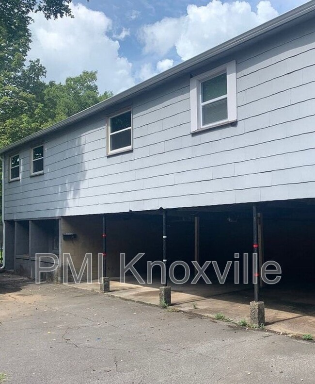 Building Photo - 809 Cates St