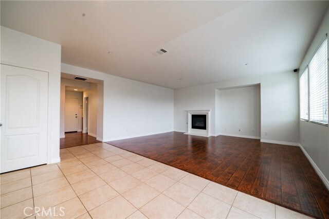 Building Photo - 15929 San Leandro Dr