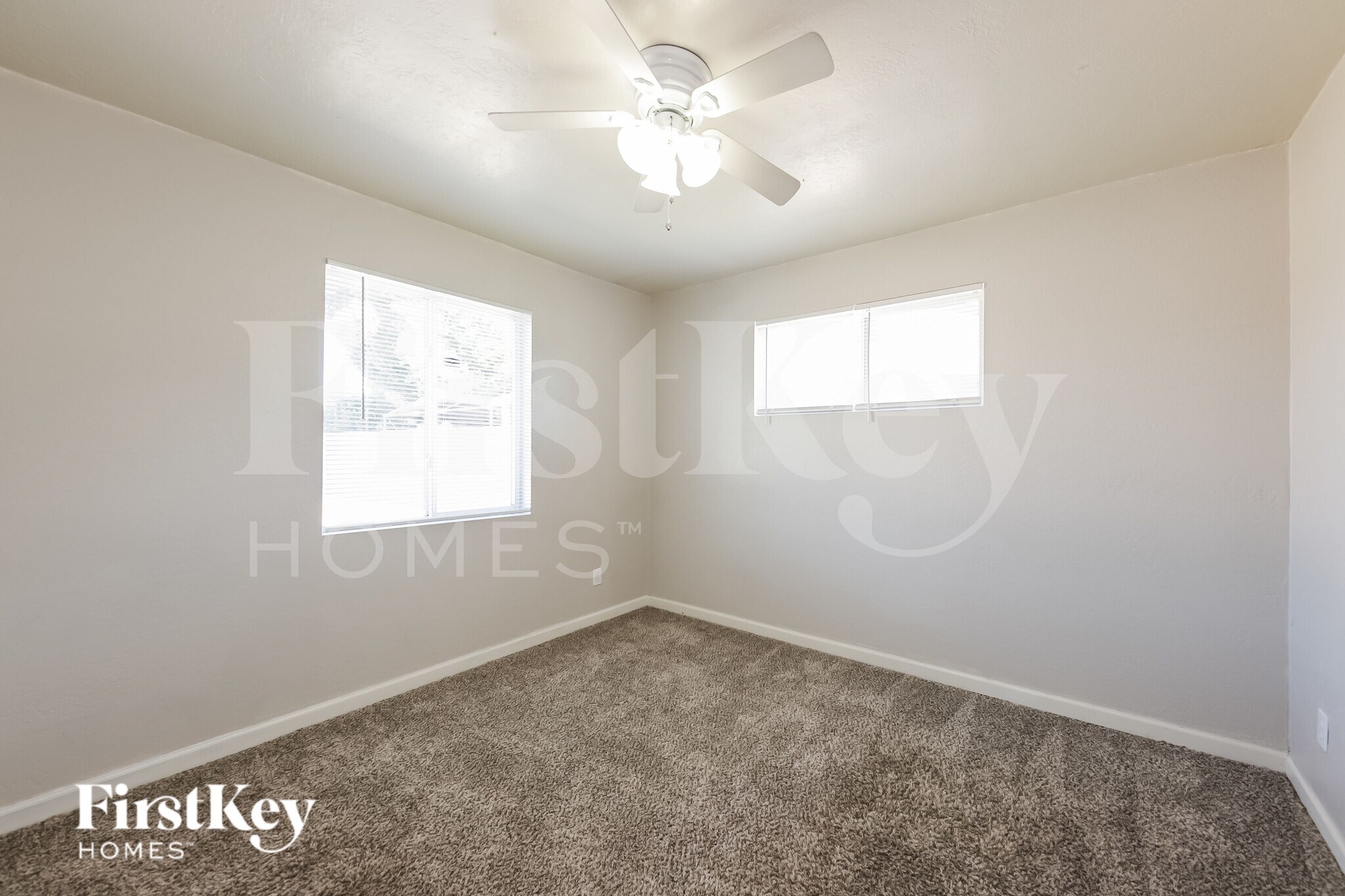 Building Photo - 1308 W Elm St