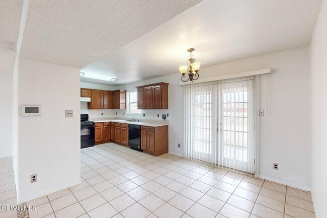 Building Photo - 4409 Loma Clara Ct