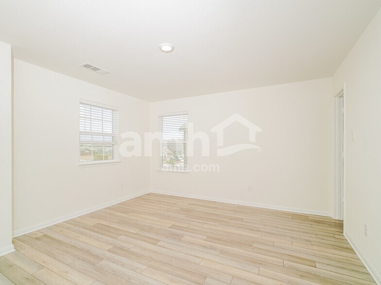 Building Photo - 1283 Treeta Trail