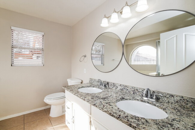 Building Photo - 6925 E Laguna Azul Ave