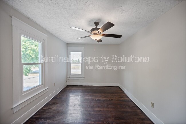 Building Photo - 1227 Woodside Blvd