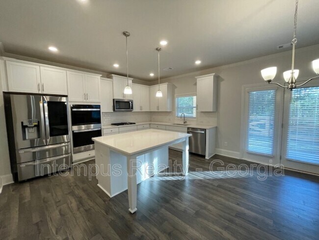 Building Photo - 44 Garnet Dr