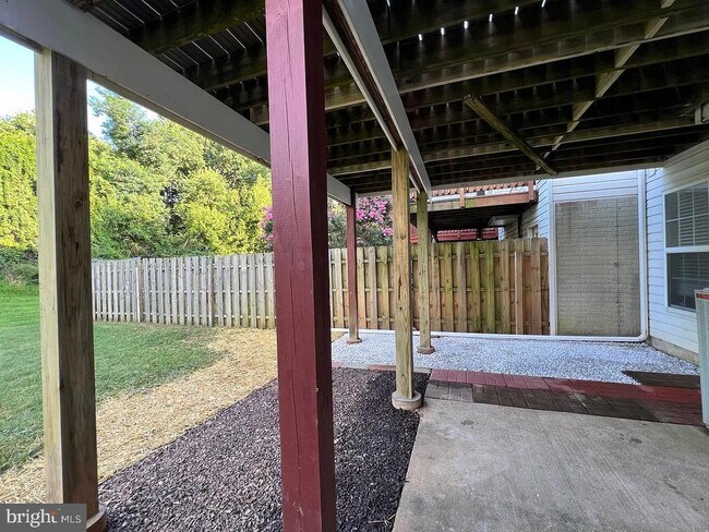 Building Photo - 439 Amelanchier Ct