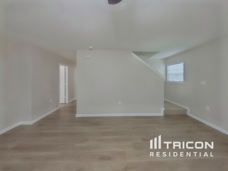 Building Photo - 4716 Manchineel Ln