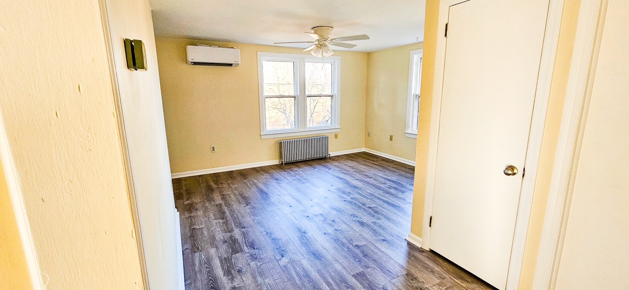 Building Photo - 116 Musconetcong River Rd