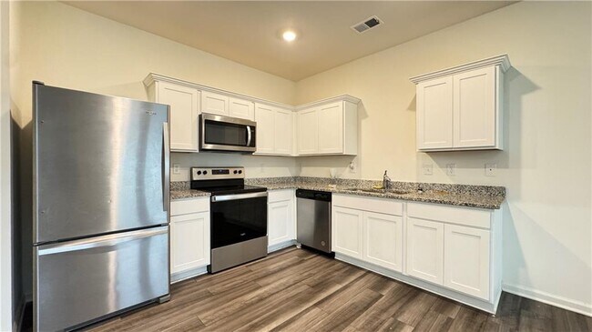 Building Photo - 204 Fenchurch Wy
