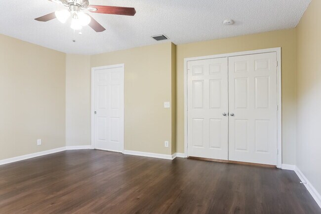 Building Photo - 4434 NW 65th St