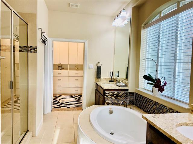 Building Photo - 5904 Mickelson Way