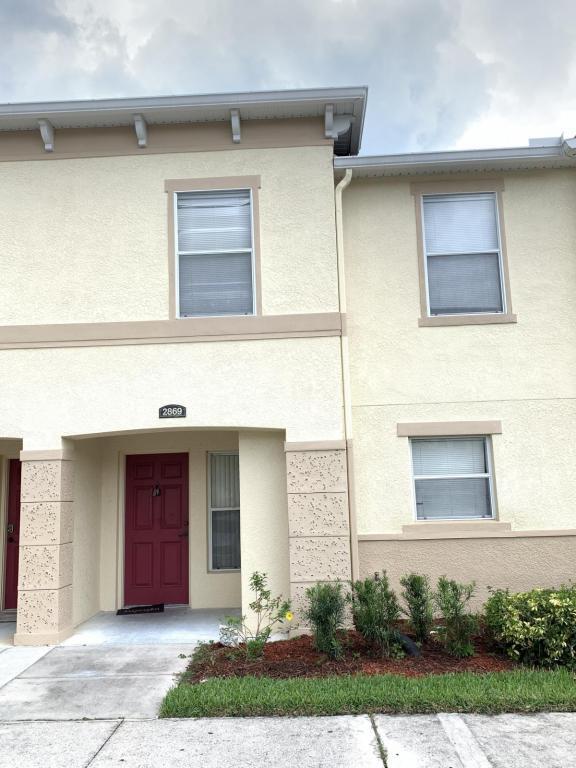 Building Photo - 2869 Club Cortile Circle