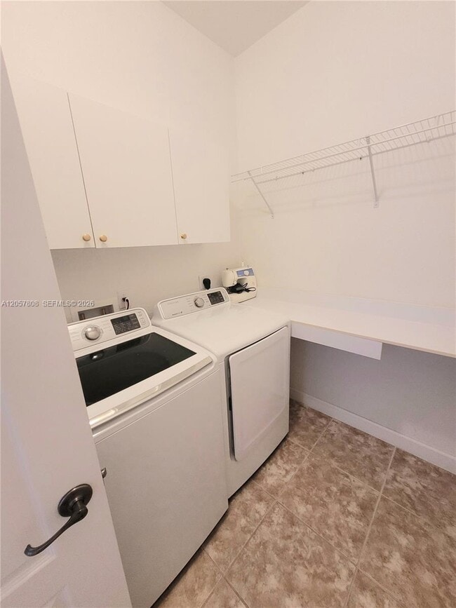 Building Photo - 8707 Buckskin Manor