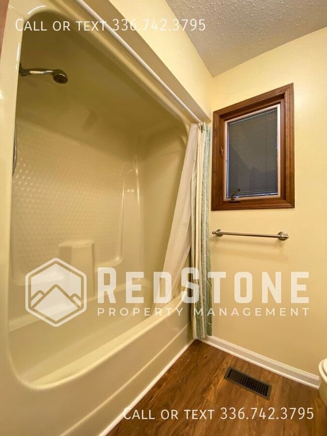 Building Photo - 510 S. Williamson-