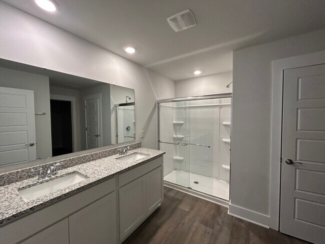 Building Photo - 1237 Pampas Grass Dr