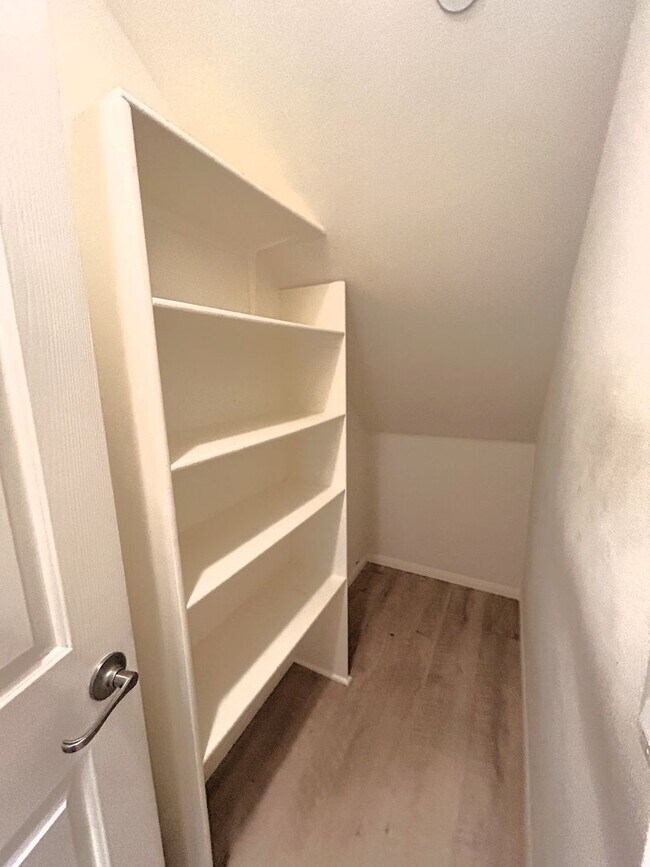 Building Photo - Tulsa Pl #105 Rancho Cucamonga, CA (2 Bedrooms/ 3 Bathrooms)