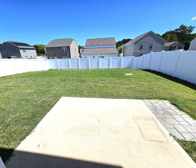 Building Photo - 4 Bedroom!  Easy Access, I-485, I-85, Airp...