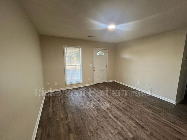 Building Photo - 36 Crosswinds Rd